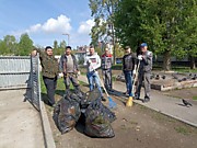 На субботник 2025 года всем коллективом!